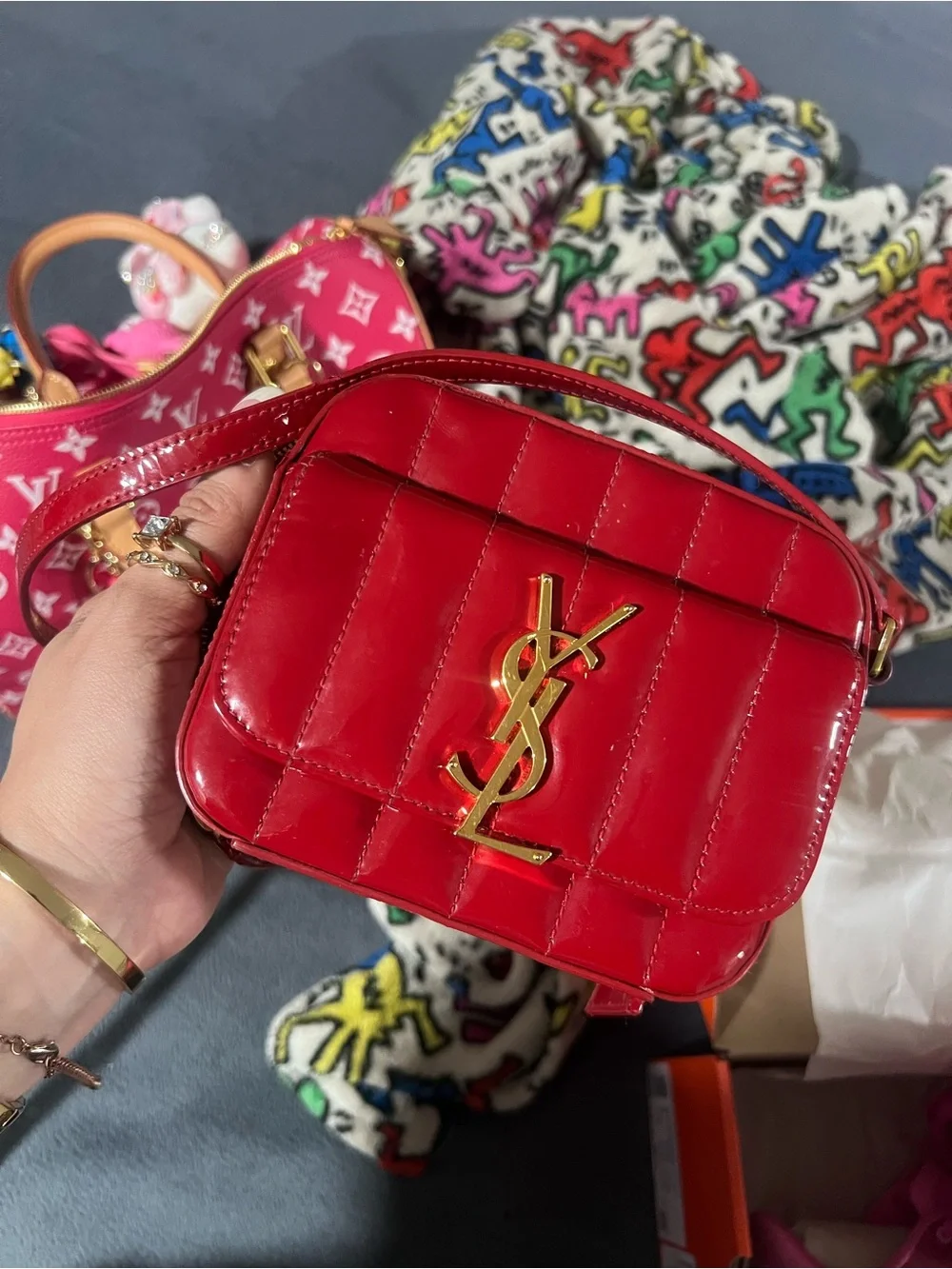 Saint Laurent Glossy Red Quilted Patent Camera Crossbody - Picture 6 of 7